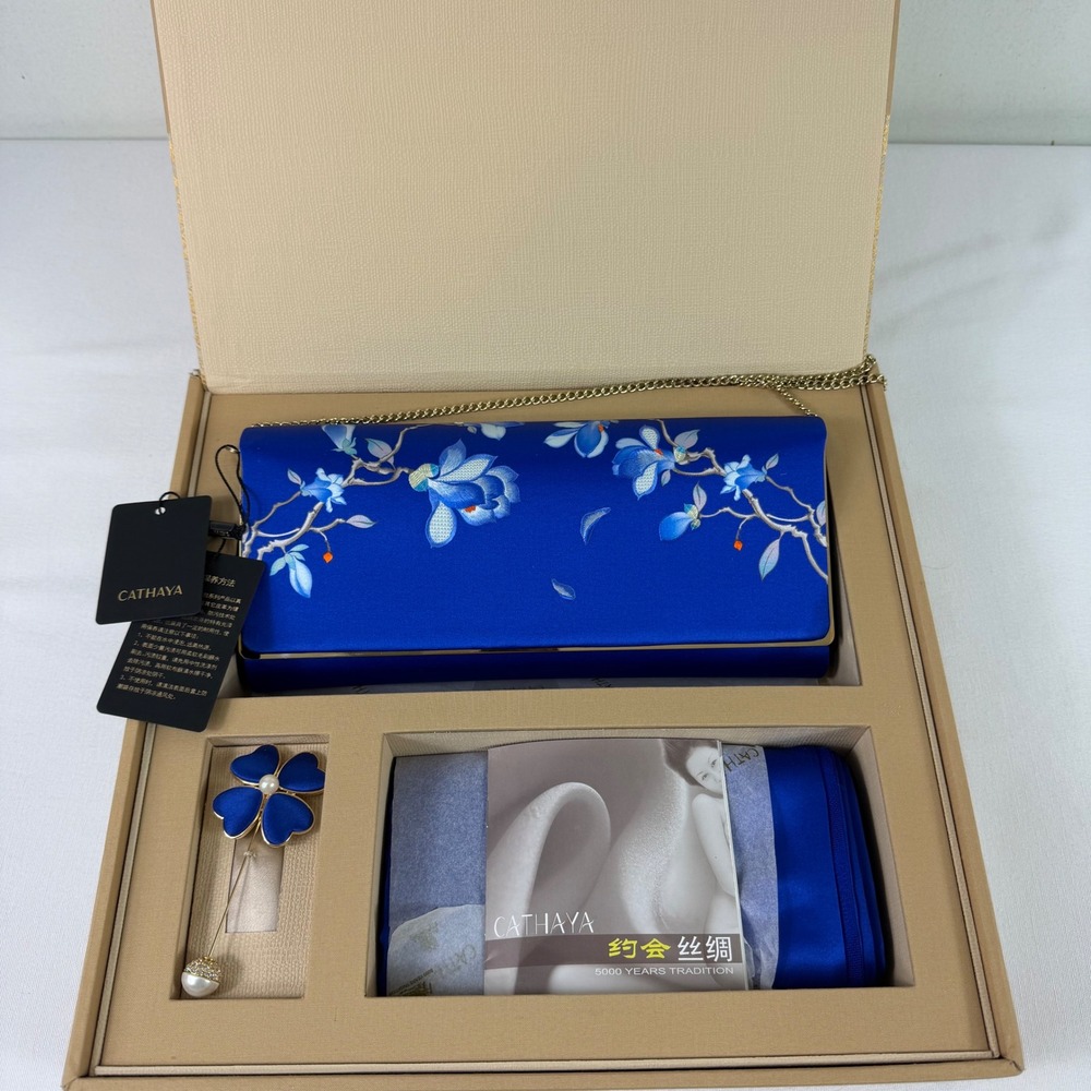 Cathaya SIP3S600 Blue Magnolia Mulberry Silk Gift Set‎ Clutch Scarf Brooch NEW
